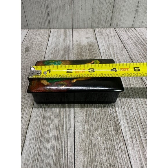 Vtg Russian Lacquered Trinket Jewelry Box Wood Painted Woman Black Hinged Lid 4" - Picture 15 of 15